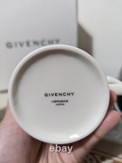 Givenchy Black And White Mug Set