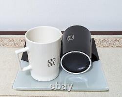 Givenchy Black And White Mug Set