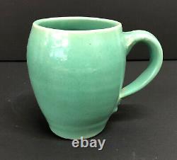 Hand-Thrown Bauer Vintage Plain Ware Mug Jade Green