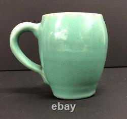 Hand-Thrown Bauer Vintage Plain Ware Mug Jade Green