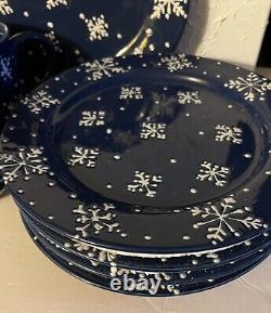 Snowflake Dinnerware Set Ceramic Heavyweight- 4 Cups, 4 Plates And 1 Platter